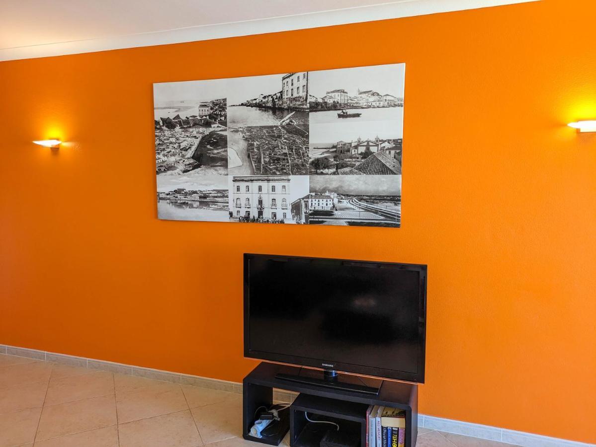 Two Bedroom Apartment - 110M2, Ac, Terrace, Wi-Fi Lagos Exteriör bild